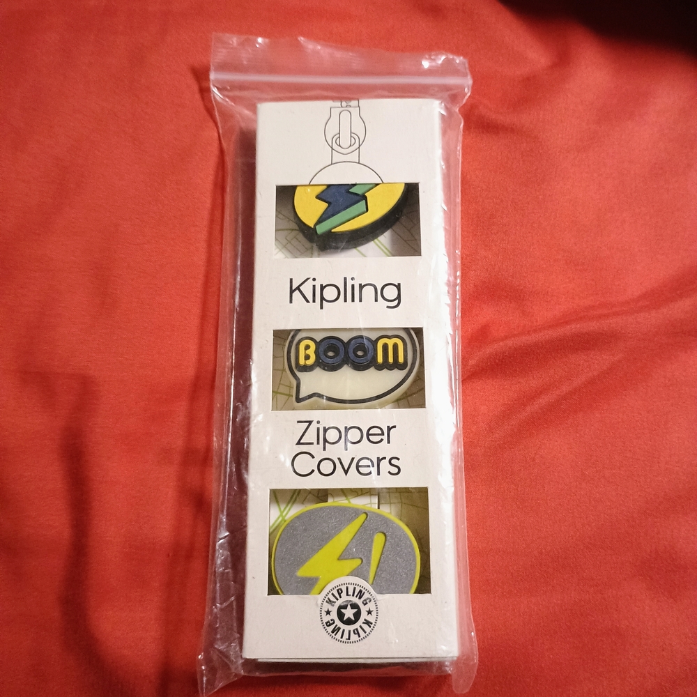 Kipling Bold Star Monk Zipper Pull